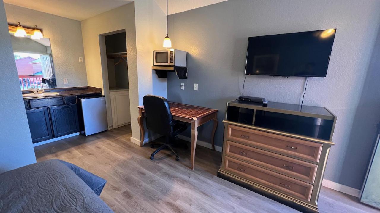 Texas Lodge Kenedy 외부 사진
